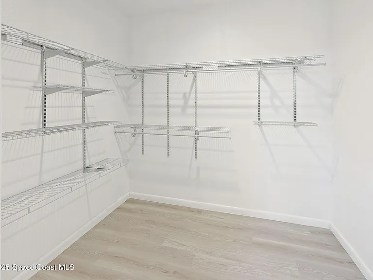746 Harriet Ave — Photo 24