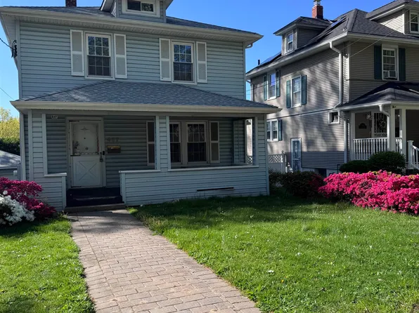 437 Chestnut St, Ridgefield, NJ 07657