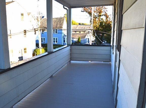 2nd image of 19 Andrews Ln