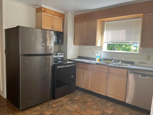 4 Edmunds Ct #4A, Plymouth, NH 03264