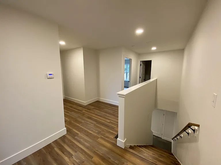 1932 Cambridge Village Dr — Photo 11