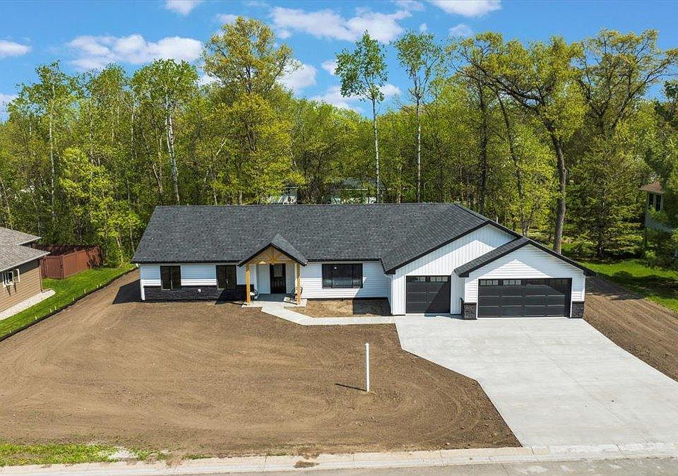 1st image of 1805 Wildflower Ln NE