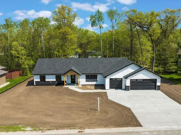 1805 Wildflower Ln NE, Alexandria, MN 56308