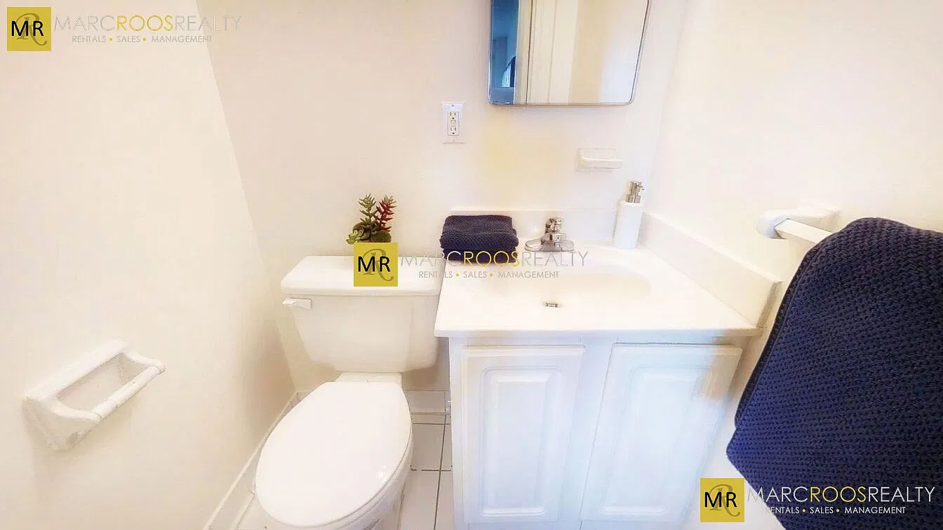 3 bed, 1.5 bath, $4,875 — Photo 3