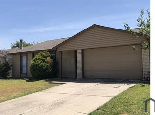 5537 Russell Dr, The Colony, TX 75056