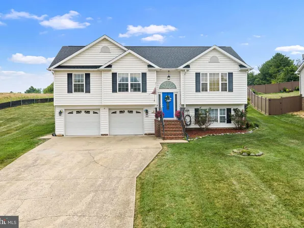 505 S Water St, Woodstock, VA 22664