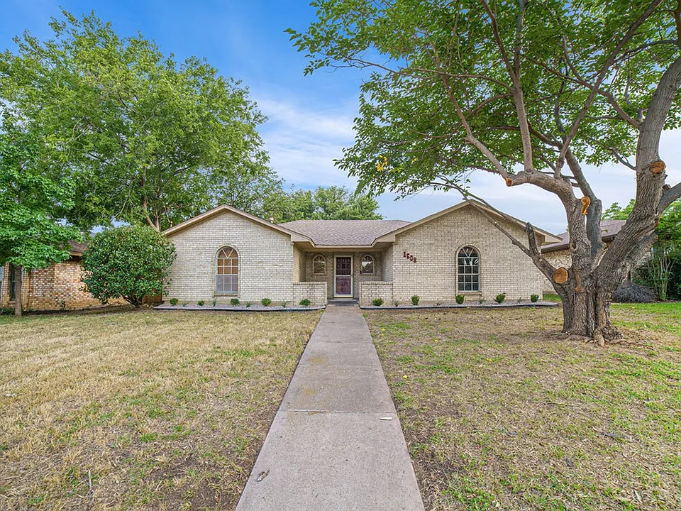 1608 San Antone Ln