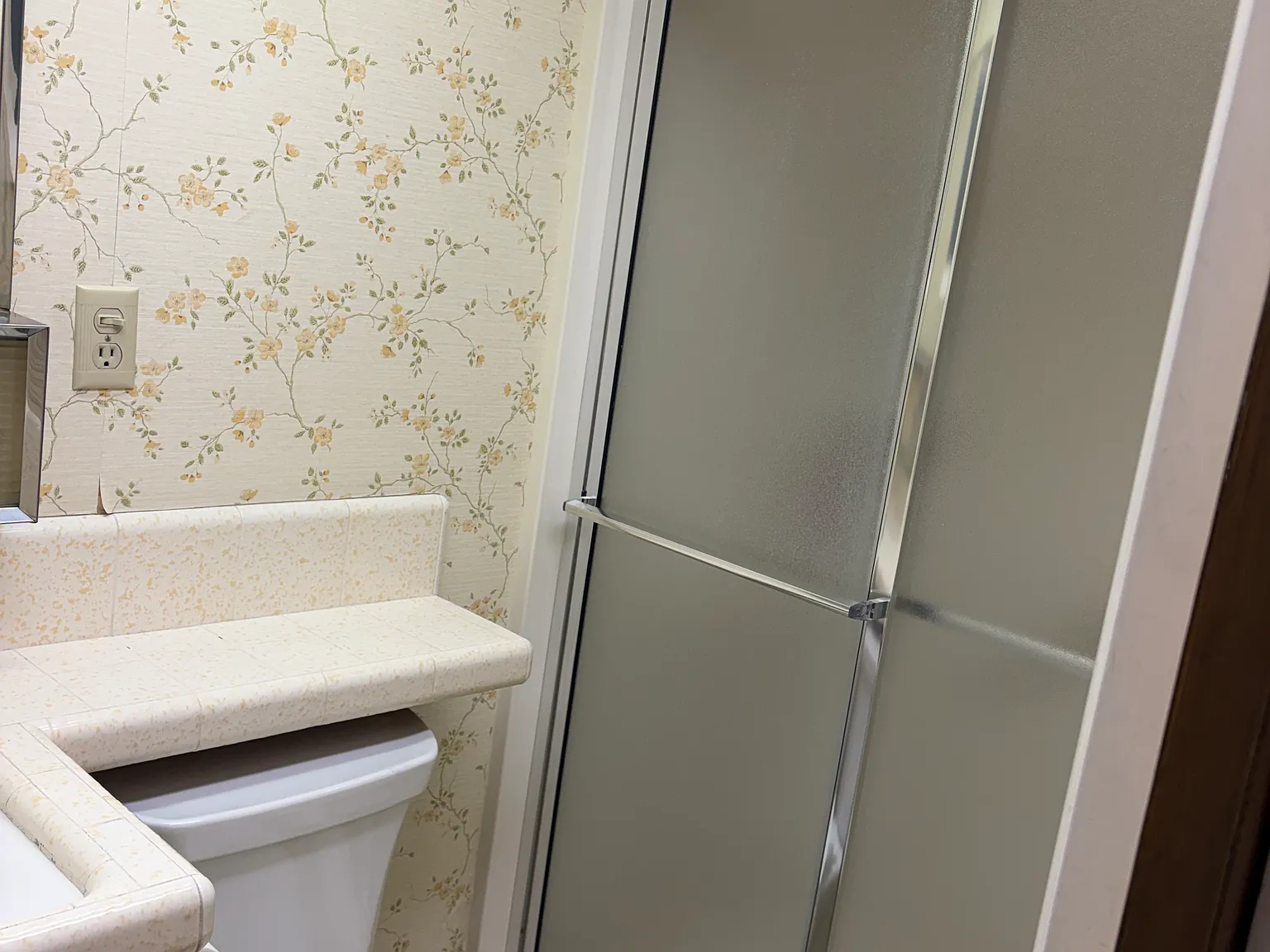 Studio, 650 sqft, $1,500 — Photo 2