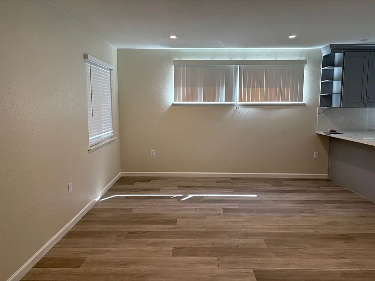 1017 Madera Ave — Photo 11