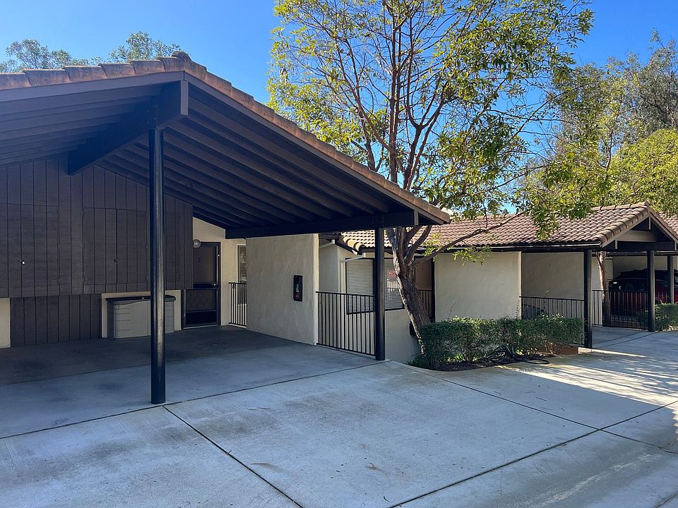 1st image of 850 Highland Dr APT 2