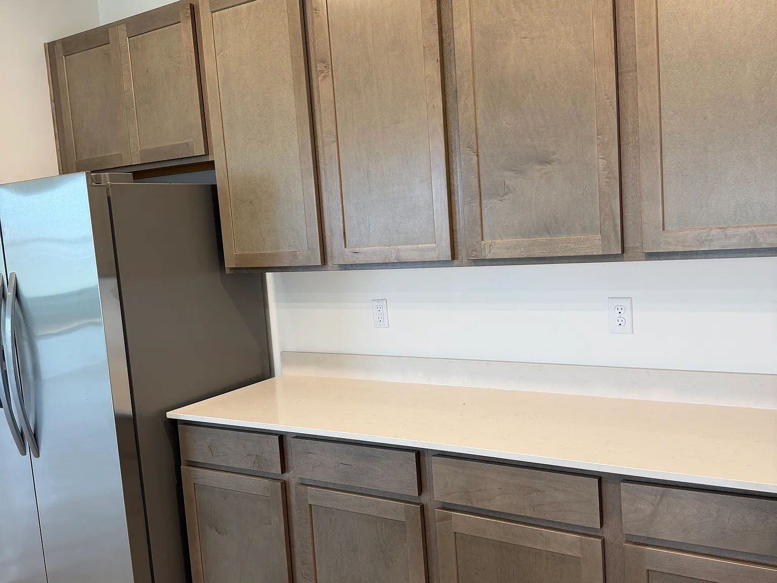 5 bed, 2578 sqft, $3,100 — Photo 3