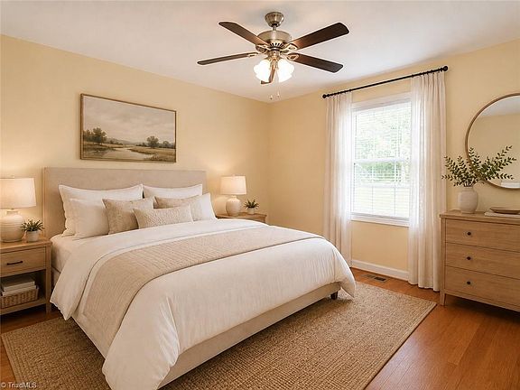 4th image of 717 Scott Ct