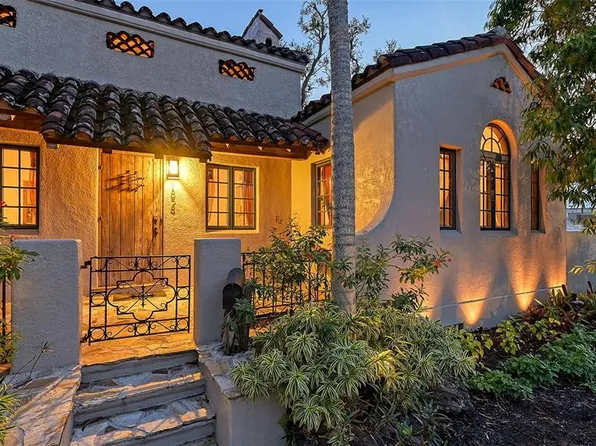 1858 Oak St, Sarasota, FL 34236