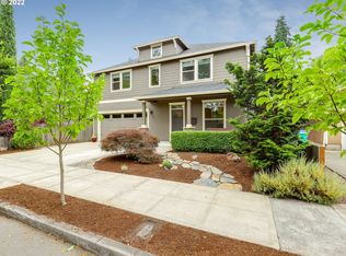 3817 Se Ctr, Portland, OR 97202