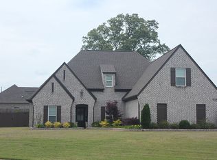 4491 Vineyard Dr W, Southaven, MS 38672