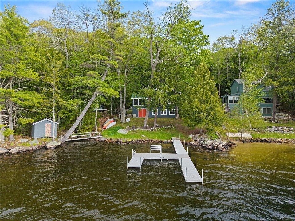 1st image of 21 Basswood Bay Road