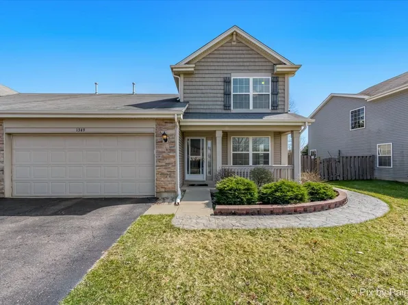 1349 Cape Cod Ln, Hampshire, IL 60140