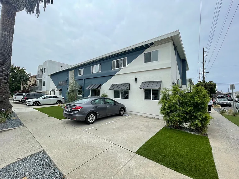 Welcome to Modern West LA Living at 1703 Armacost Ave! — Photo 6