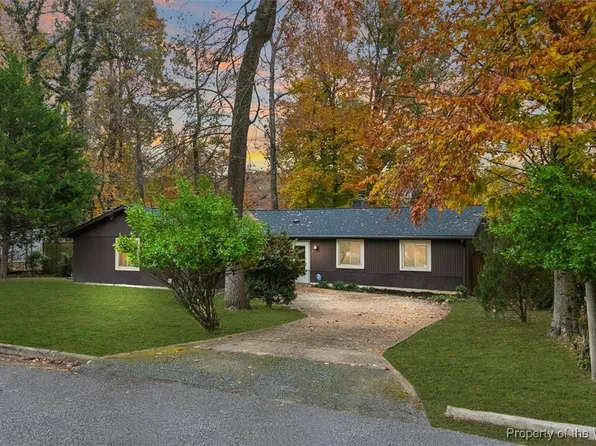 91 Stanley Dr, Newport News, VA 23608