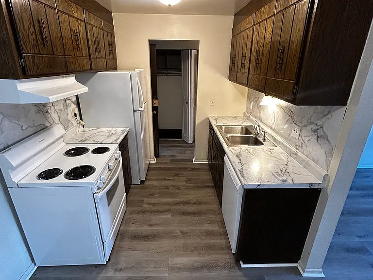 Mechanic Avenue Apartments — Photo 25