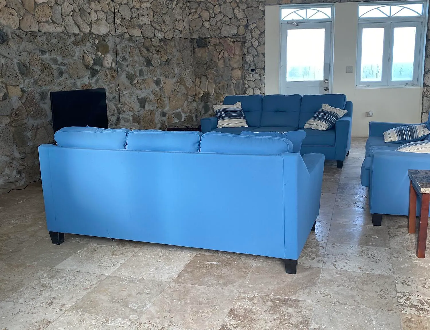 4 bed, $5,500 — Photo 2