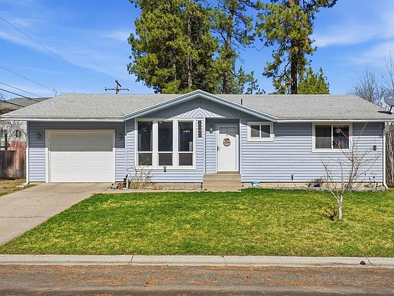 3rd image of 1045 E Evergreen Dr