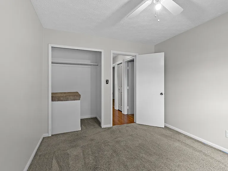 10404 Lark Park Dr — Photo 12