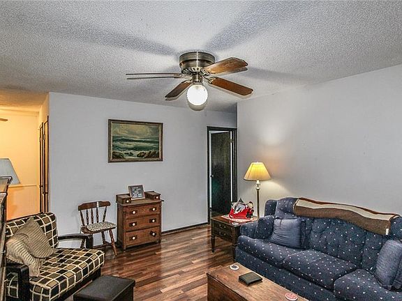 3rd image of 1534 Glencliff Dr