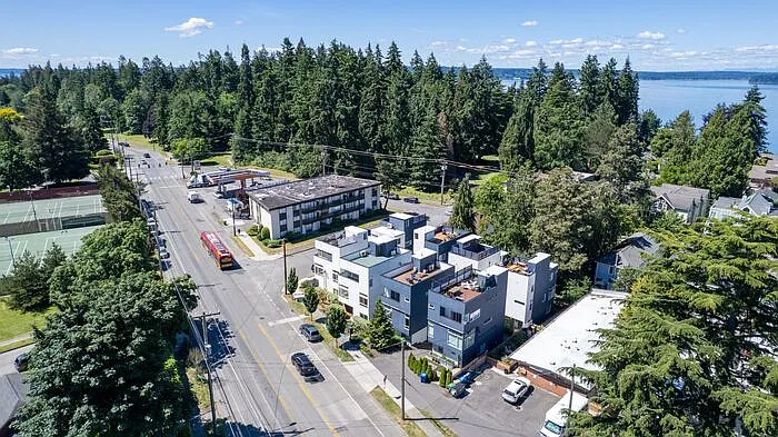 7331 Fauntleroy Way SW — Photo 56