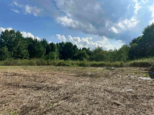 100 Lulu Ln., Bennettsville, SC 29512
