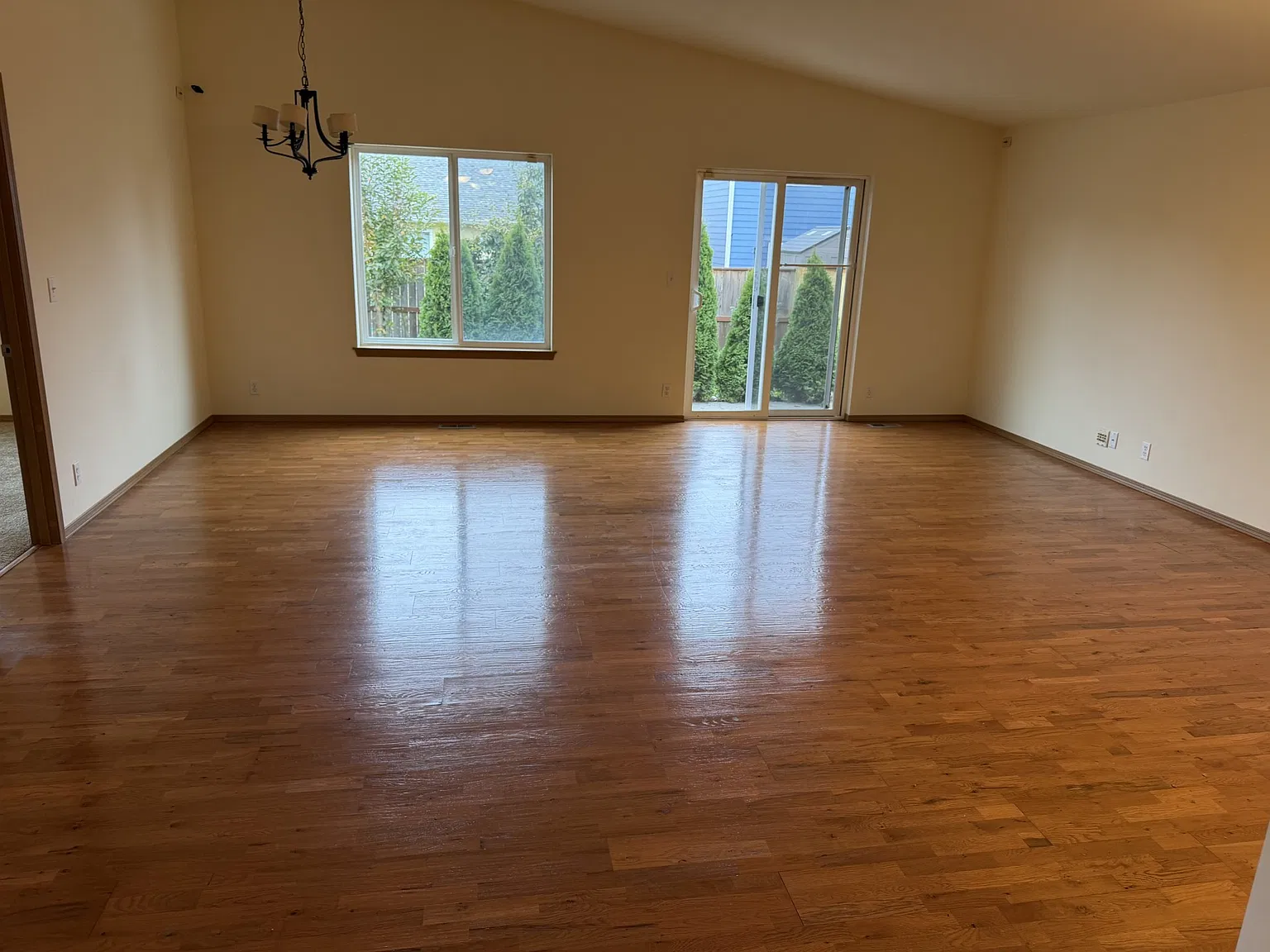 3 bed, 1563 sqft, $2,600 — Photo 4
