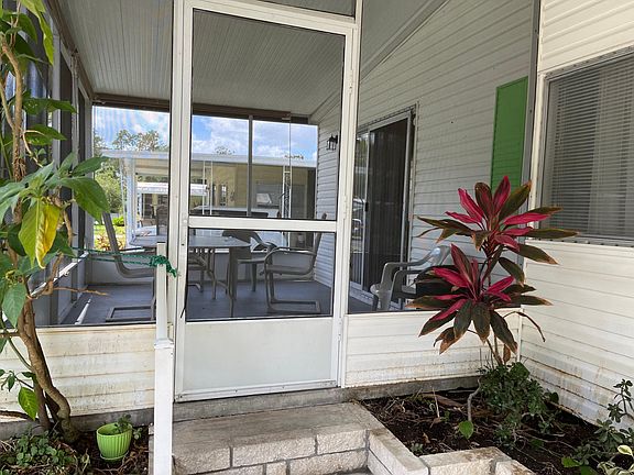 screened front porch