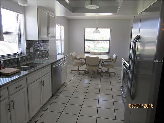 3rd image of 202 Stonehouse Ct