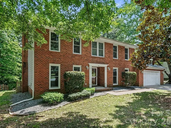 915 Brightmoor Dr, Matthews, NC 28105