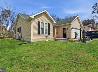 6503 Mountain Dr, Chambersburg, PA