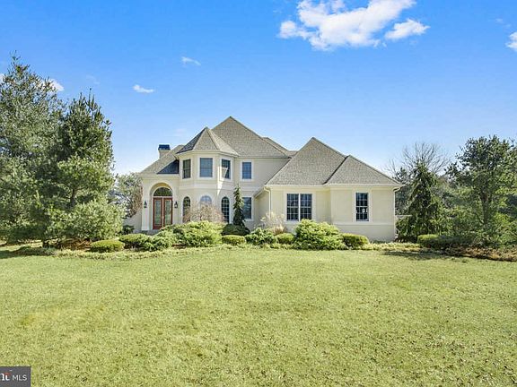 2nd image of 100 Bohemia Mill Pond Dr
