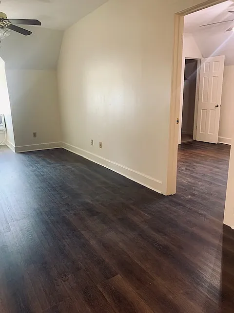 1 bed, 550 sqft, $1,000 — Photo 4
