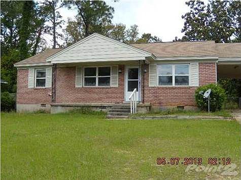 1st image of 740 Berkley Dr