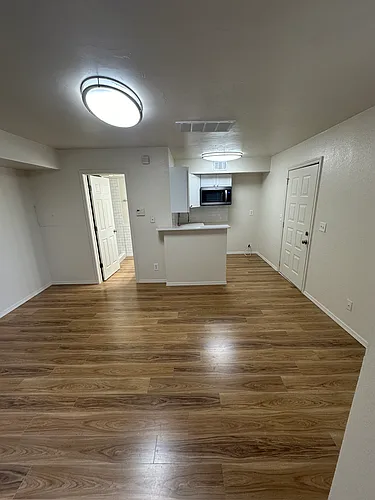 11510 N May Ave #303B Photo 1