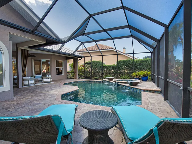 630 Khyber Ln — Photo 16