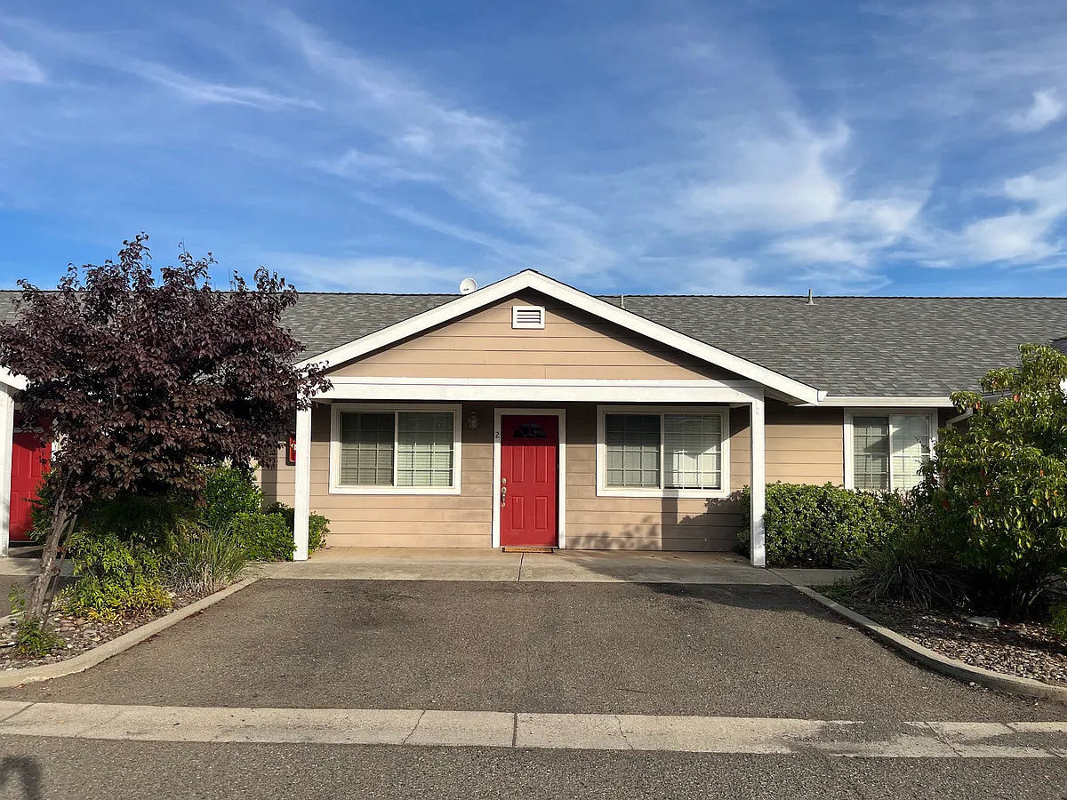 Building Photo - 1786 Collyer Dr #2