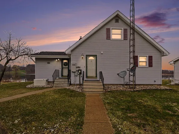 111 Sunset Dr, Dowling, MI 49050