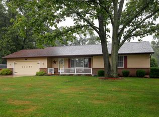 53977 Stevens Ln, Three Rivers, MI 49093