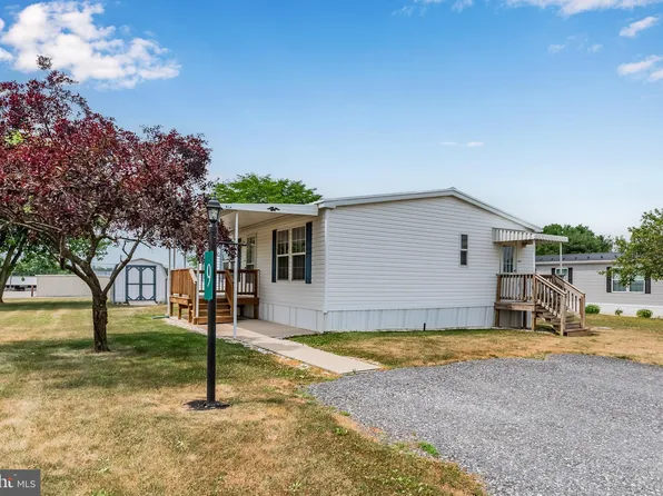 9 Maizefield Dr #9, Shippensburg, PA 17257
