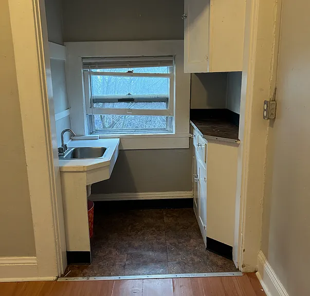 2155 NW Everett St #13 — Photo 3