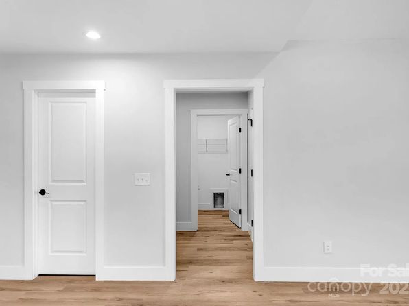 113 7th Ave SE