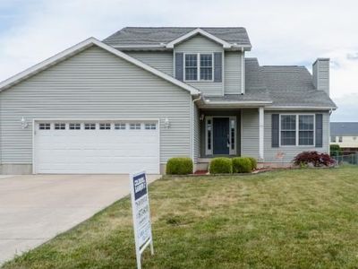 42 View Cir, Oreana, IL, 62554
