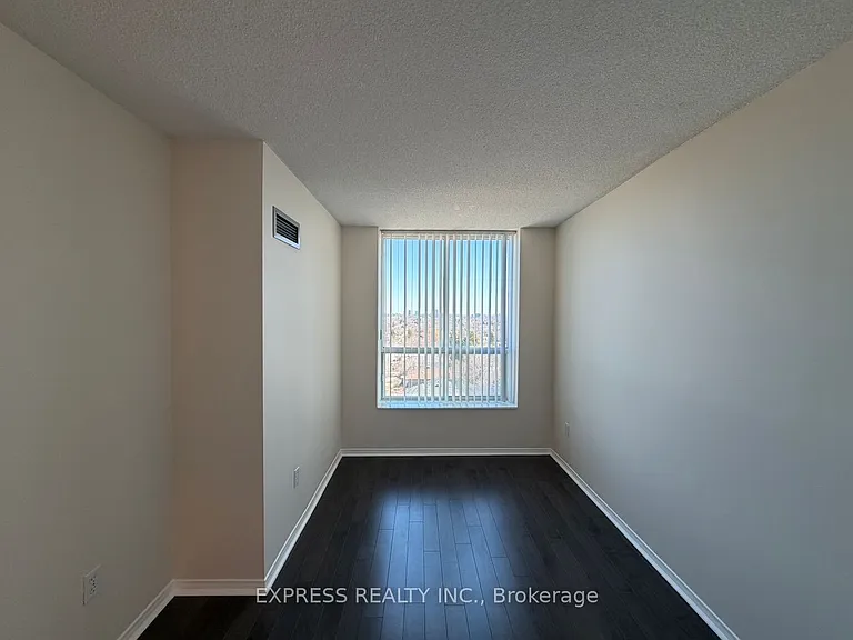 39 Pemberton Ave #LPH07 — Photo 10