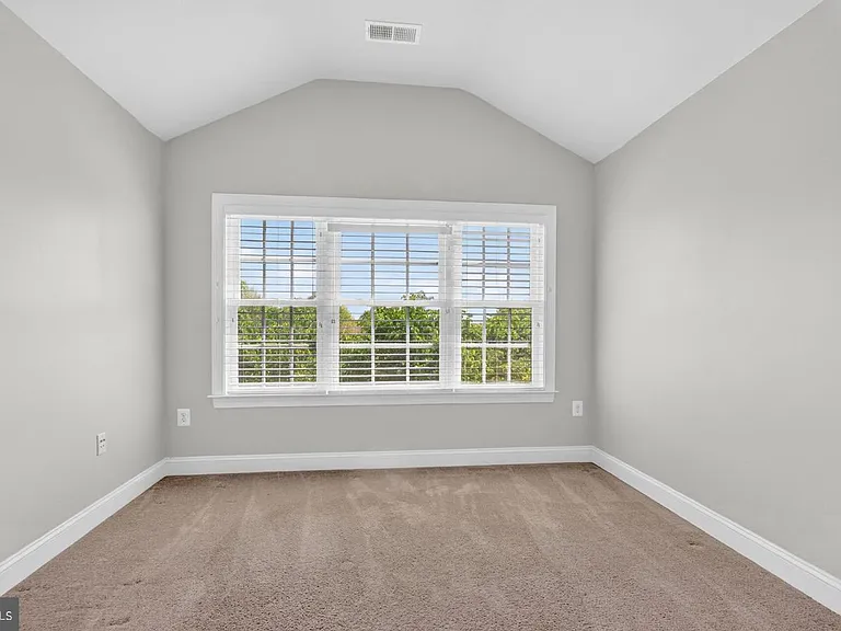 7897 Carbondale Way — Photo 29
