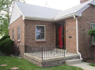 2825 N Glencoe St, Denver, CO 80207